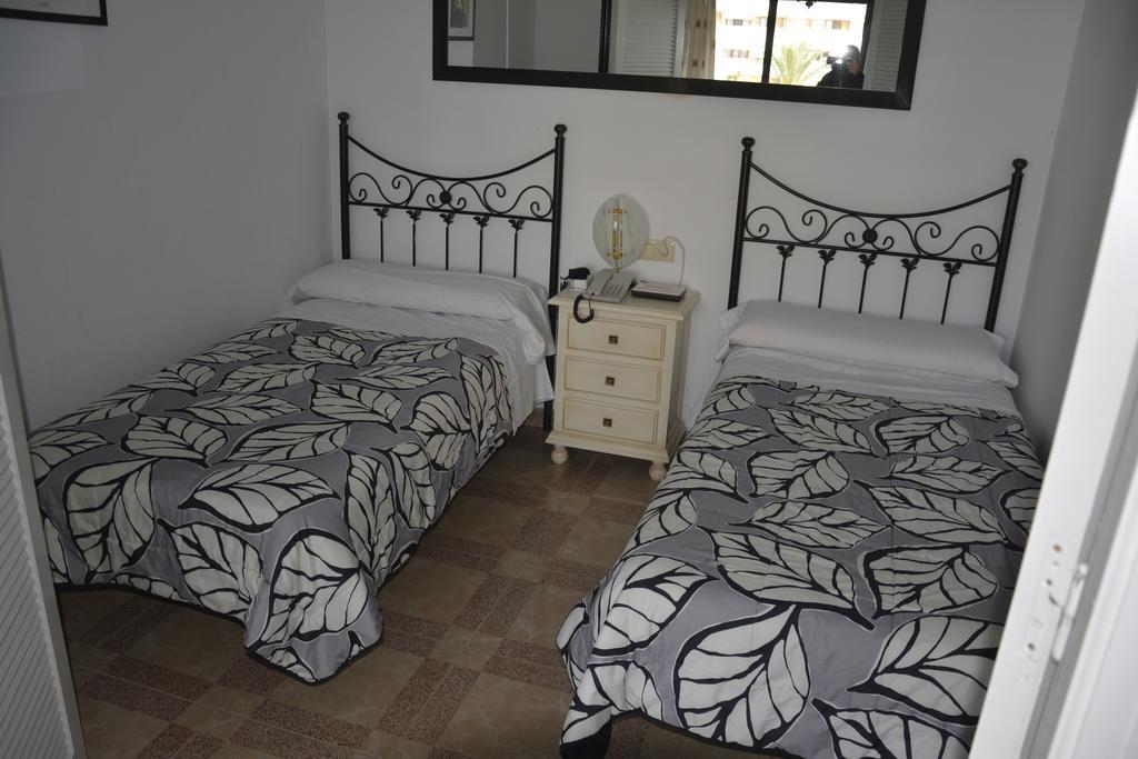 מארבלה Apartamentos Mediterraneo מראה חיצוני תמונה