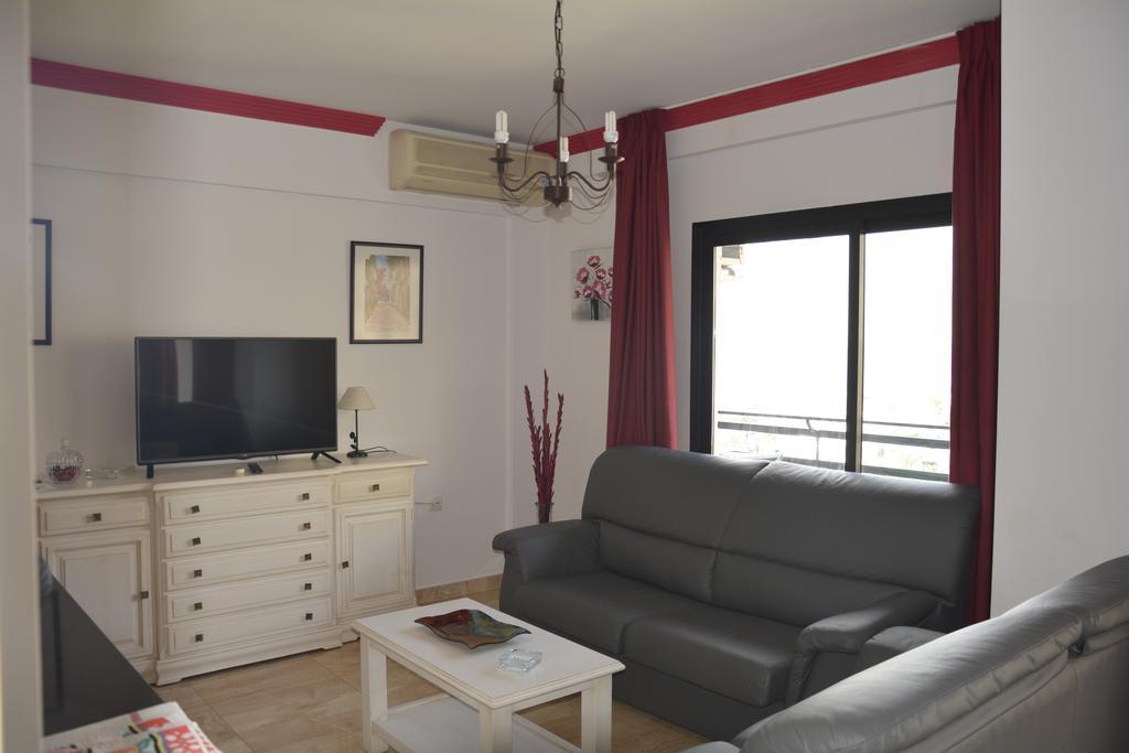 מארבלה Apartamentos Mediterraneo מראה חיצוני תמונה