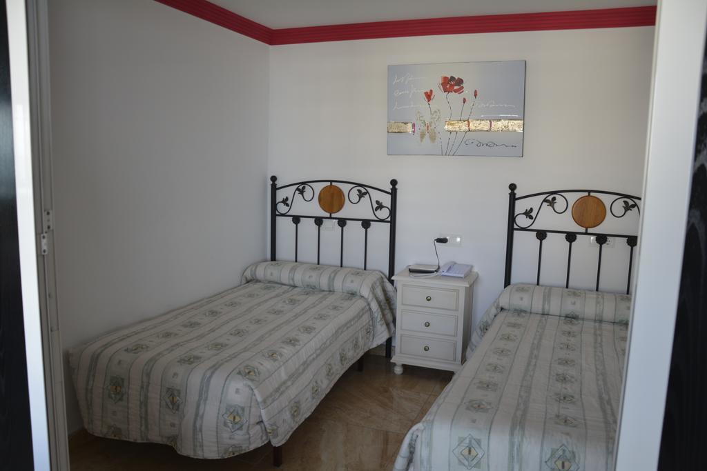 מארבלה Apartamentos Mediterraneo מראה חיצוני תמונה