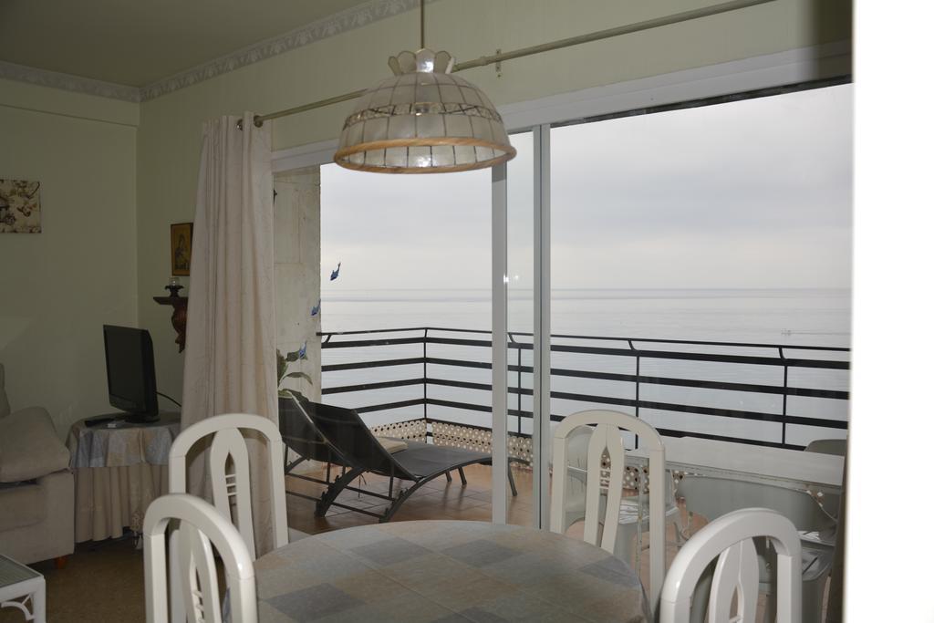 מארבלה Apartamentos Mediterraneo מראה חיצוני תמונה