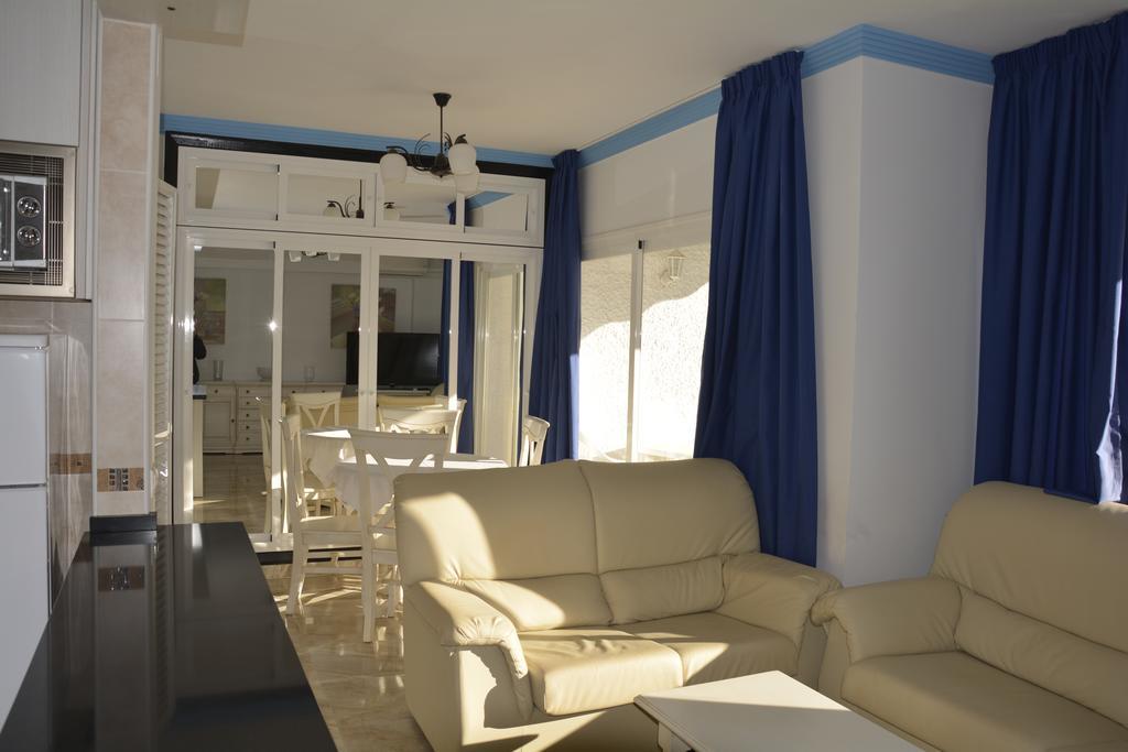 מארבלה Apartamentos Mediterraneo מראה חיצוני תמונה