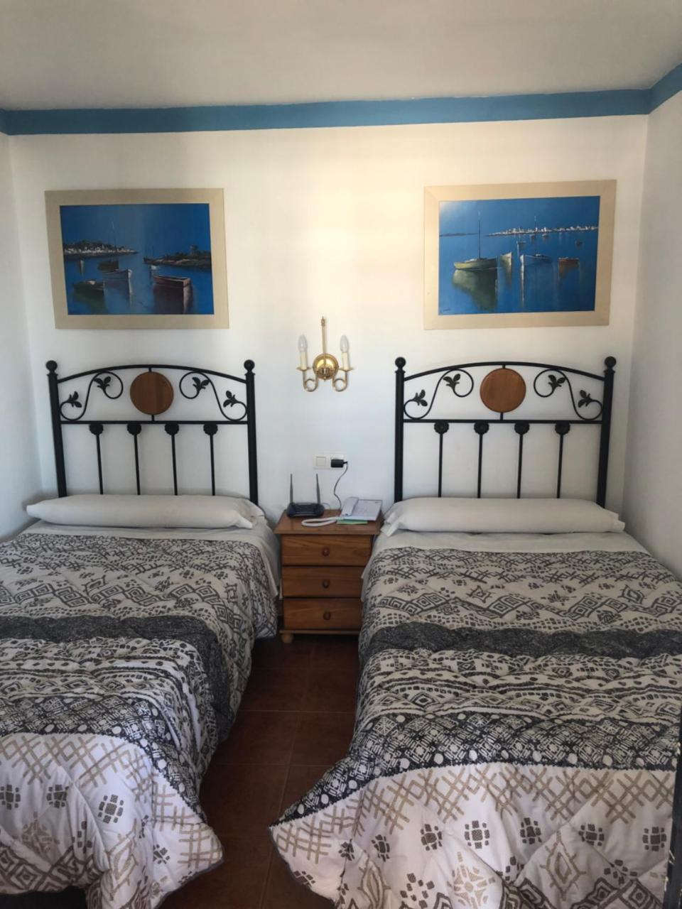 מארבלה Apartamentos Mediterraneo מראה חיצוני תמונה