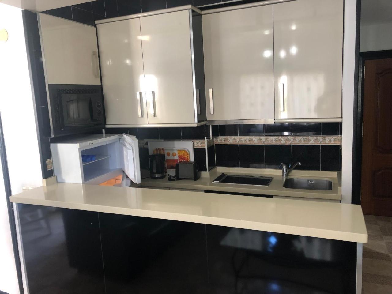 מארבלה Apartamentos Mediterraneo מראה חיצוני תמונה