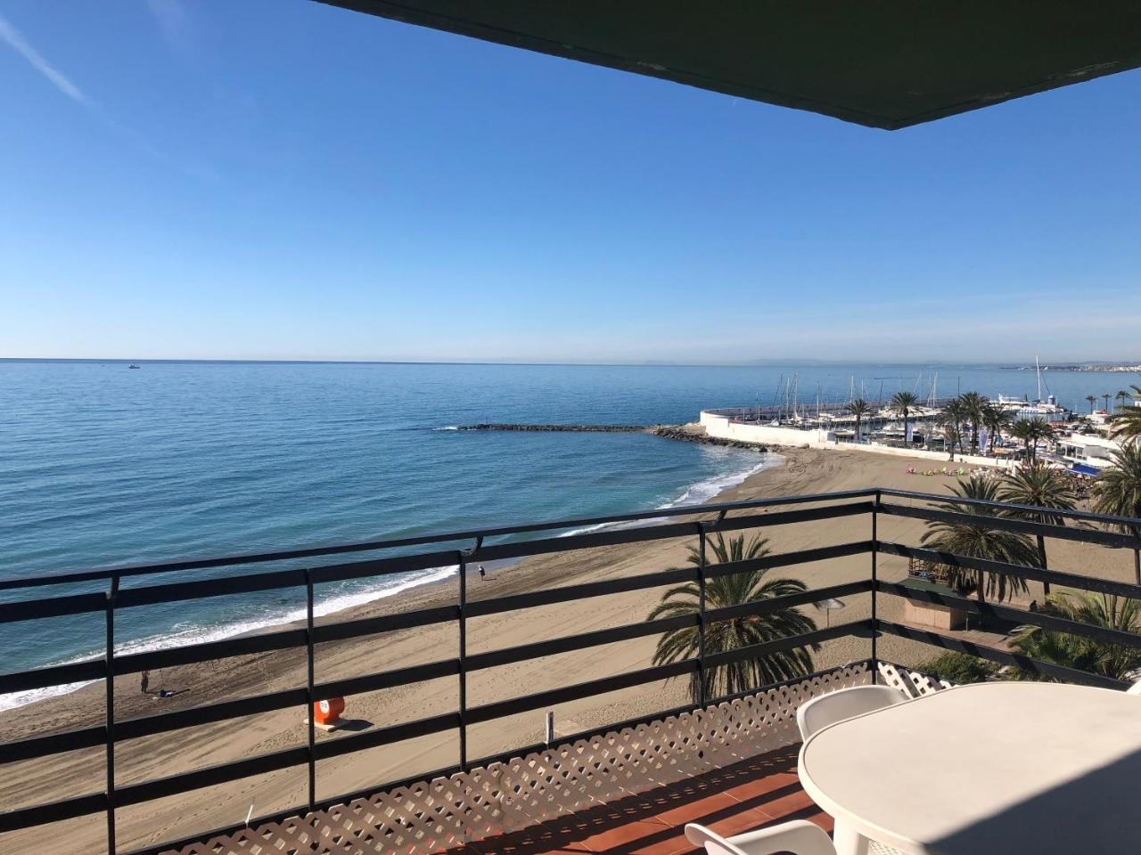 מארבלה Apartamentos Mediterraneo מראה חיצוני תמונה